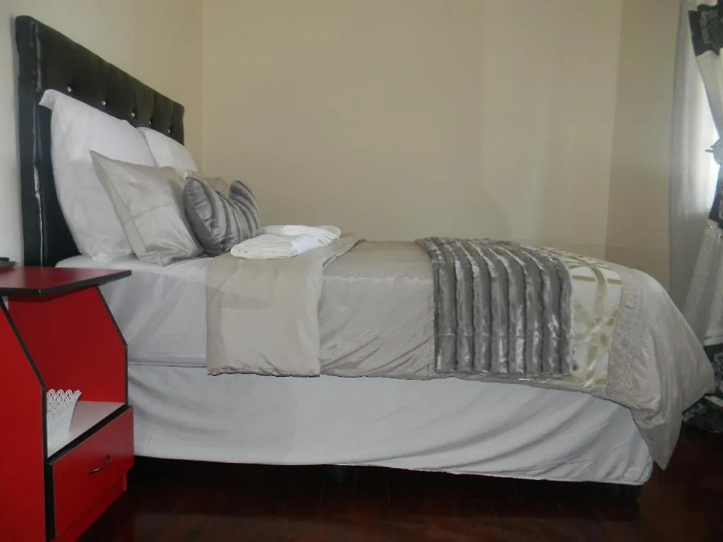 M2T Guest House. Grabouw