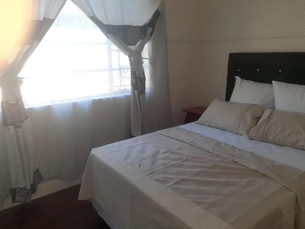 M2T Guest House. Grabouw